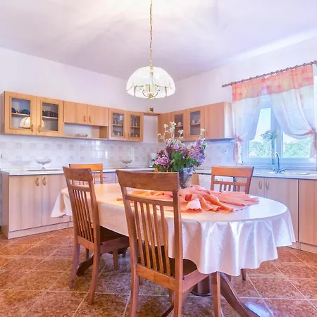 Aretha Holiday home